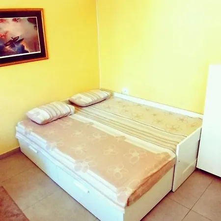 Sara Lejlighed Vrdnik